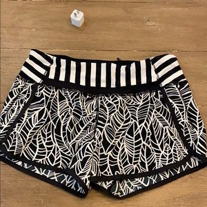 Lulu lemon shorts. Size 4.